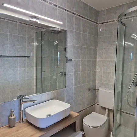 Sunrise - Free Private Parking Apartman Abbázia