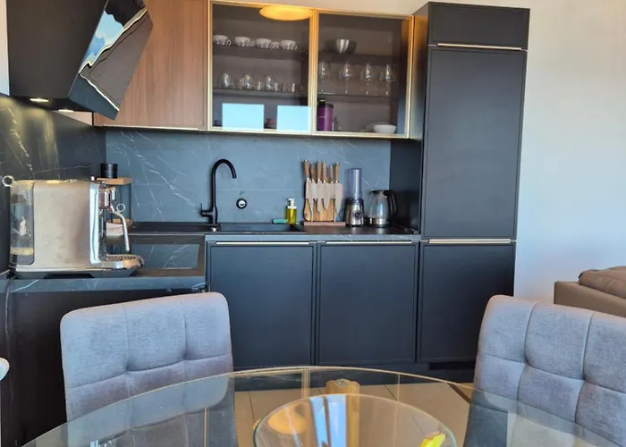 דירה Sunrise - Free Private Parking