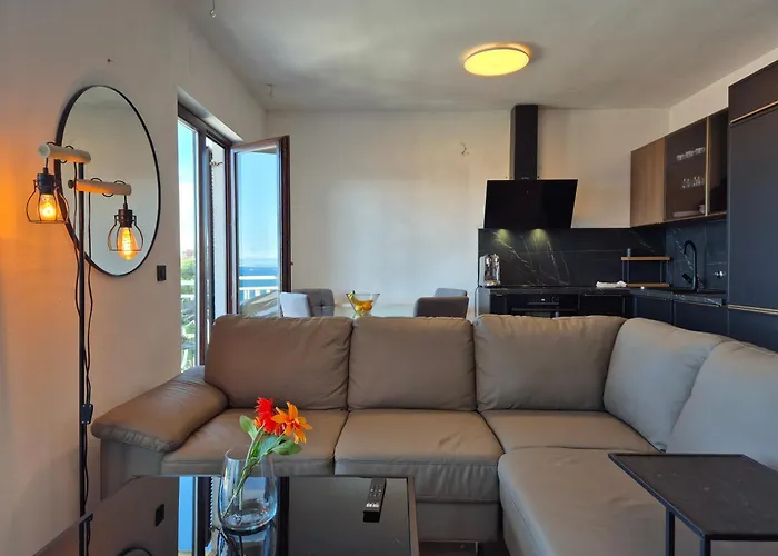 Apartment Sunrise - Free Private Parking *